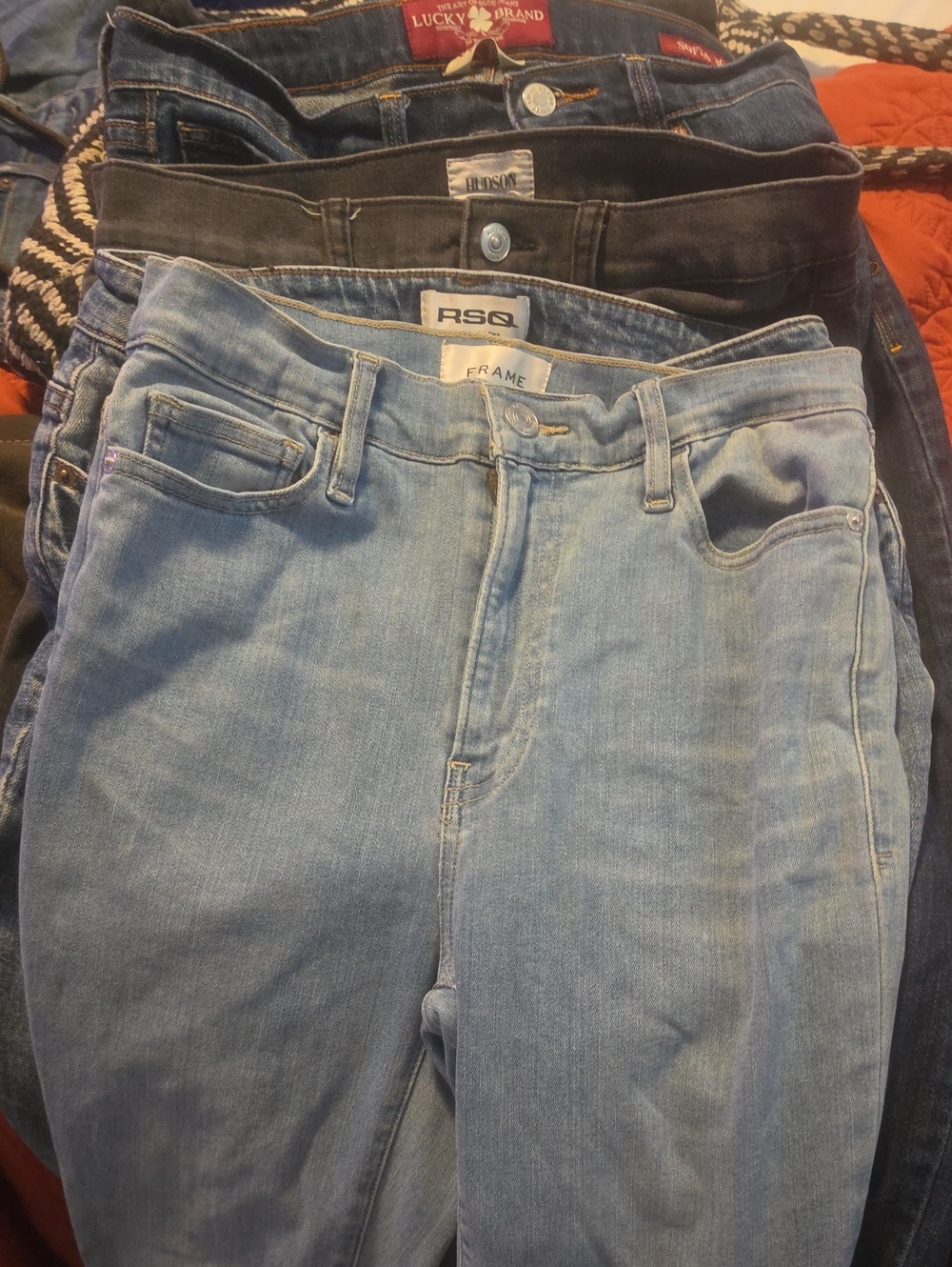 Bundle Of 4 Pairs Jeans: Frame Size 27, RSQ 27, LUCKY 6/28, HUDSON ROSALIE 27.